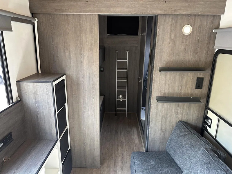 Επικαθήμενο QUALITY TRAILERS Camper 4x bed keuken douche toilet laadklep: φωτογραφία 8