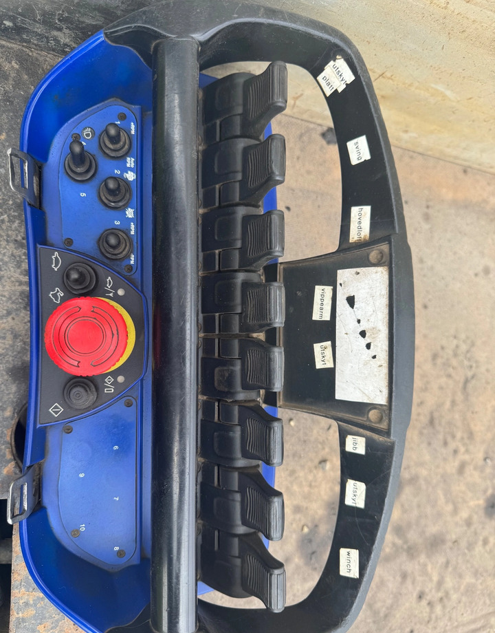 MERCEDES-BENZ ACTROS 2648 HDS 44TON /M 28 METRÓW R/C - Φορτηγό με γερανό: φωτογραφία 2 MERCEDES-BENZ ACTROS 2648 HDS 44TON /M 28 METRÓW R/C - Φορτηγό με γερανό: φωτογραφία 2