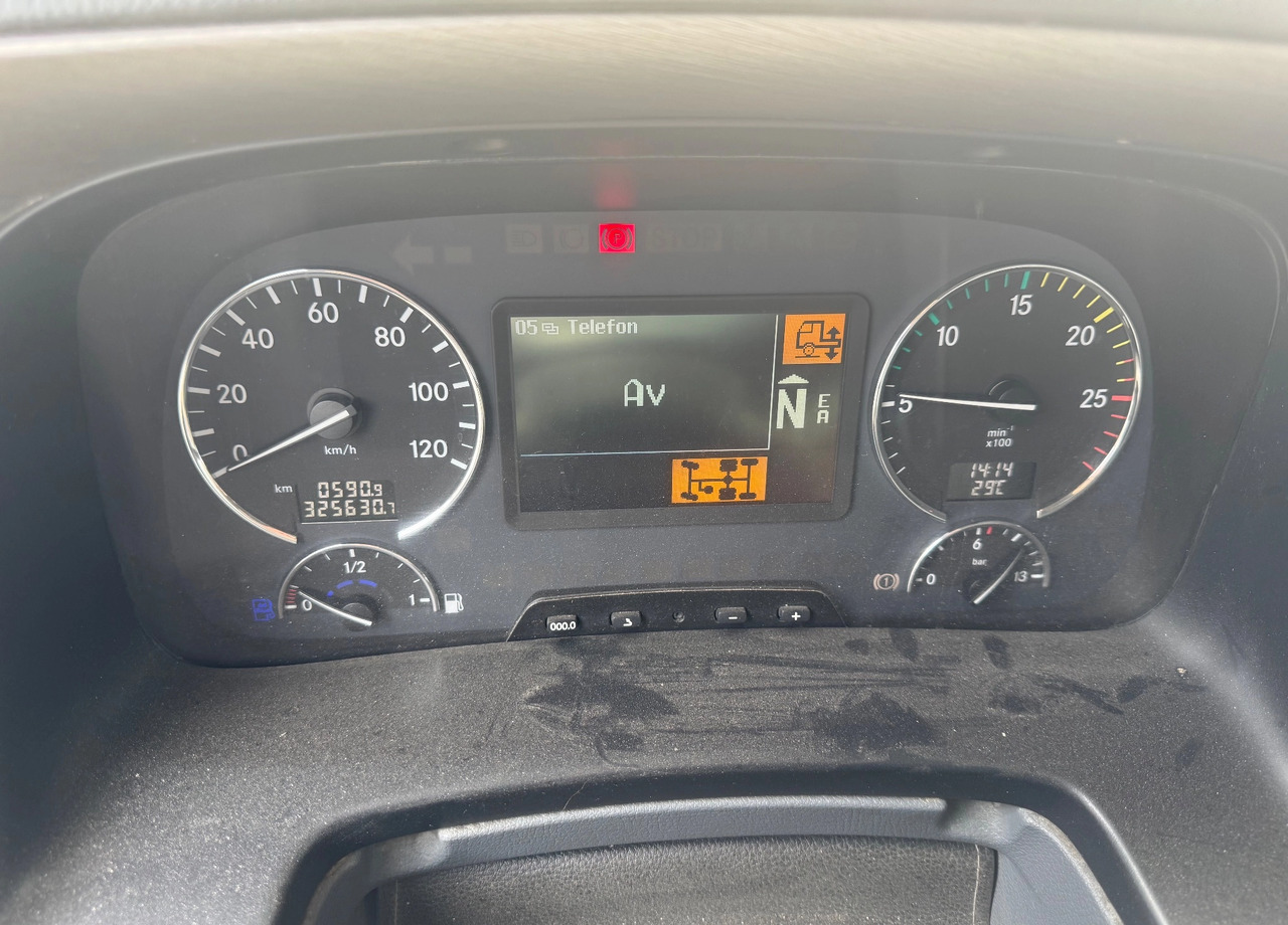 MERCEDES-BENZ ACTROS 2648 HDS 44TON /M 28 METRÓW R/C - Φορτηγό με γερανό: φωτογραφία 3 MERCEDES-BENZ ACTROS 2648 HDS 44TON /M 28 METRÓW R/C - Φορτηγό με γερανό: φωτογραφία 3