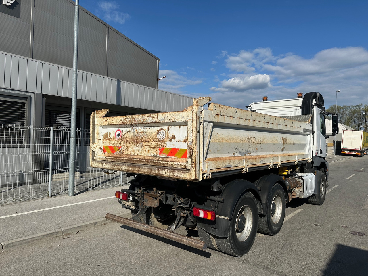 MERCEDES-BENZ Arocs 26.40 bordmatic Meiller - Φορτηγό ανατρεπόμενο: φωτογραφία 3 MERCEDES-BENZ Arocs 26.40 bordmatic Meiller - Φορτηγό ανατρεπόμενο: φωτογραφία 3