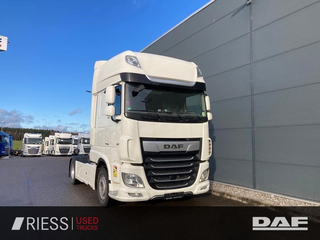 DAF XF 480 FT Super Space Cab Intarder / Nebenantrie DAF XF 480 FT Super Space Cab Intarder / Nebenantrie - Τράκτορας: φωτογραφία 2 DAF XF 480 FT Super Space Cab Intarder / Nebenantrie DAF XF 480 FT Super Space Cab Intarder / Nebenantrie - Τράκτορας: φωτογραφία 2