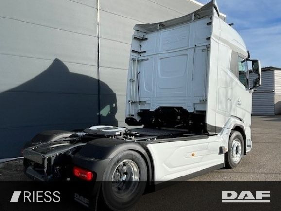 DAF XG 530 FT Alcoa Leder Vollluft Standklima - Τράκτορας: φωτογραφία 5 DAF XG 530 FT Alcoa Leder Vollluft Standklima - Τράκτορας: φωτογραφία 5