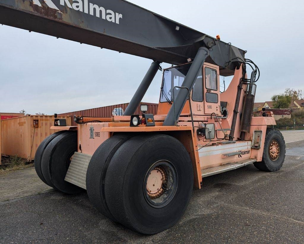 Kalmar DC4560RC4 - Reachstacker: φωτογραφία 1 Kalmar DC4560RC4 - Reachstacker: φωτογραφία 1