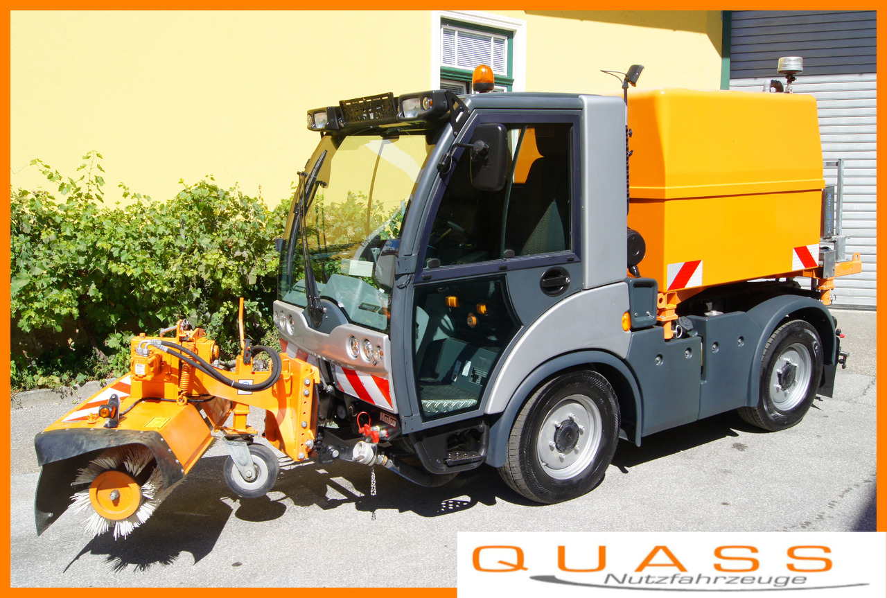MULTICAR TREMO X56 Carrier CS/4x4/Euro 5/Besen/Wasserfass - Σάρωθρο δρόμων: φωτογραφία 1 MULTICAR TREMO X56 Carrier CS/4x4/Euro 5/Besen/Wasserfass - Σάρωθρο δρόμων: φωτογραφία 1