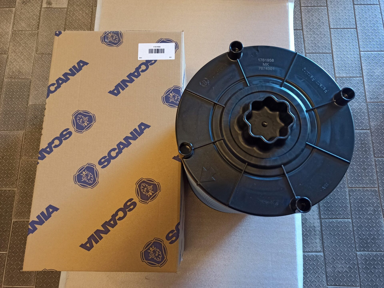 SCANIA AIR FILTER - 1761958 - Φίλτρο αέρα για Φορτηγό: φωτογραφία 1 SCANIA AIR FILTER - 1761958 - Φίλτρο αέρα για Φορτηγό: φωτογραφία 1