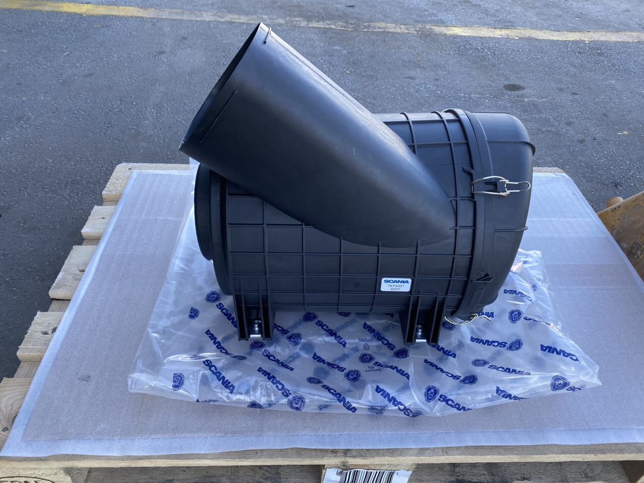 SCANIA AIR FILTER - 1870001 - Φίλτρο αέρα για Φορτηγό: φωτογραφία 1 SCANIA AIR FILTER - 1870001 - Φίλτρο αέρα για Φορτηγό: φωτογραφία 1