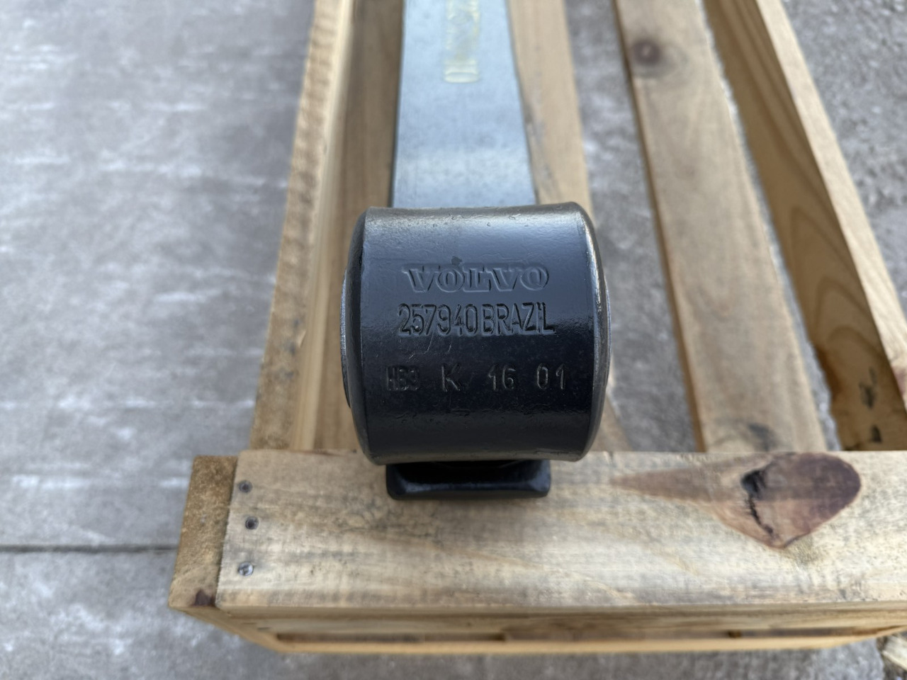 VOLVO FRONT SPRING 257940 - Ανταλλακτικό για Φορτηγό: φωτογραφία 4 VOLVO FRONT SPRING 257940 - Ανταλλακτικό για Φορτηγό: φωτογραφία 4