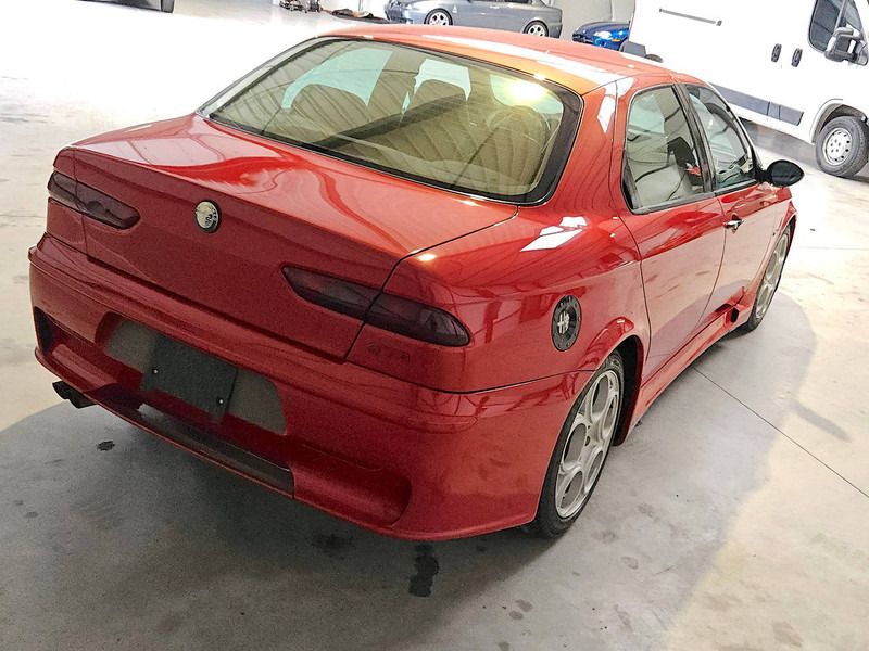 Alfa Romeo 156 GTA - Λιμουζίνα/ Sedan: φωτογραφία 5 Alfa Romeo 156 GTA - Λιμουζίνα/ Sedan: φωτογραφία 5