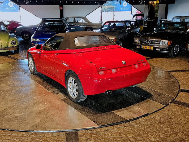 Alfa Romeo Spider (916 - update 3) _ 2.0 TS - Λιμουζίνα/ Sedan: φωτογραφία 5 Alfa Romeo Spider (916 - update 3) _ 2.0 TS - Λιμουζίνα/ Sedan: φωτογραφία 5