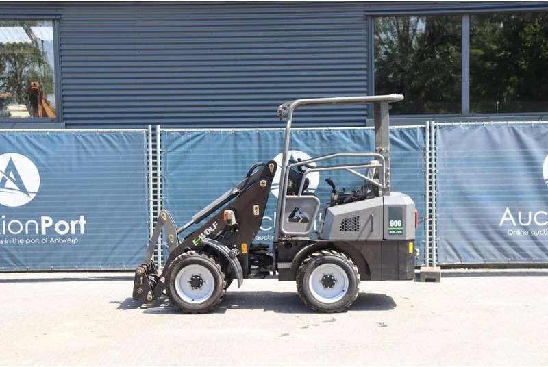 Aolite 606 - Ελαστιχοφόρος φορτωτής: φωτογραφία 2 Aolite 606 - Ελαστιχοφόρος φορτωτής: φωτογραφία 2