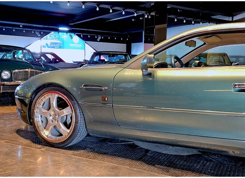 Aston Martin DB7 Automatic - Αυτοκίνητο: φωτογραφία 2 Aston Martin DB7 Automatic - Αυτοκίνητο: φωτογραφία 2