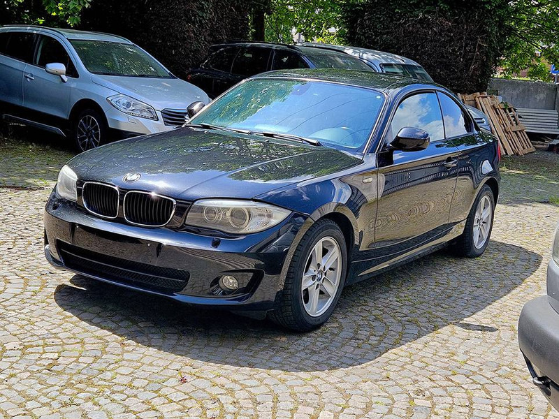 BMW 1-Reeks Coupe (E82 - LCI) _ 120d - Λιμουζίνα/ Sedan: φωτογραφία 1 BMW 1-Reeks Coupe (E82 - LCI) _ 120d - Λιμουζίνα/ Sedan: φωτογραφία 1