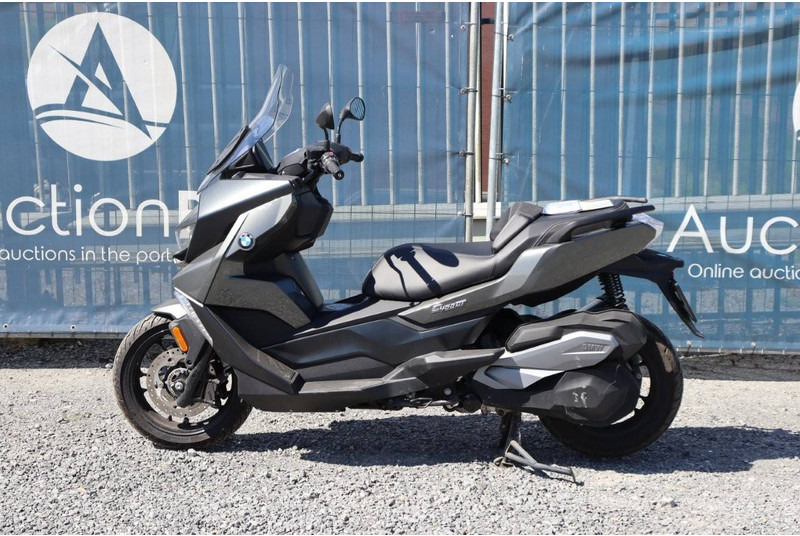 BMW C 400 GT - Μοτοσικλέτα: φωτογραφία 2 BMW C 400 GT - Μοτοσικλέτα: φωτογραφία 2