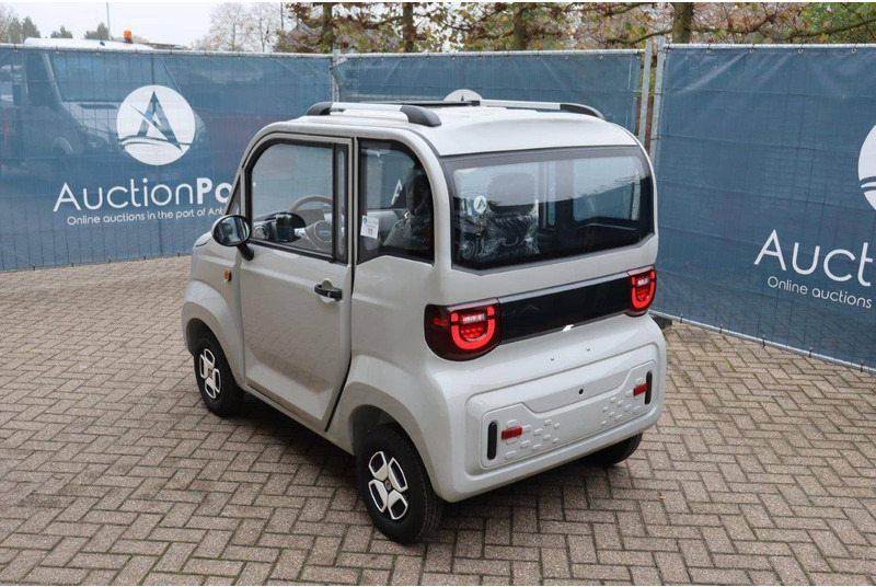 BNECOZONE BN602 - Λιμουζίνα/ Sedan: φωτογραφία 3 BNECOZONE BN602 - Λιμουζίνα/ Sedan: φωτογραφία 3