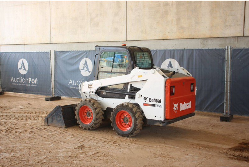 Bobcat S550 - Ελαστιχοφόρος φορτωτής: φωτογραφία 3 Bobcat S550 - Ελαστιχοφόρος φορτωτής: φωτογραφία 3