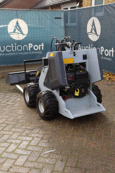 Cheval Liberte HT320 - Ελαστιχοφόρος φορτωτής: φωτογραφία 4 Cheval Liberte HT320 - Ελαστιχοφόρος φορτωτής: φωτογραφία 4