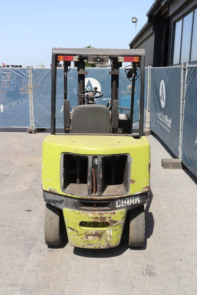 Clark CGP25H - Πετρελαιοκίνητο περονοφόρο: φωτογραφία 4 Clark CGP25H - Πετρελαιοκίνητο περονοφόρο: φωτογραφία 4