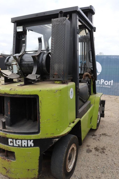 Clark GPX 40 LPG - Υγραεριοκίνητο περονοφόρο: φωτογραφία 5 Clark GPX 40 LPG - Υγραεριοκίνητο περονοφόρο: φωτογραφία 5