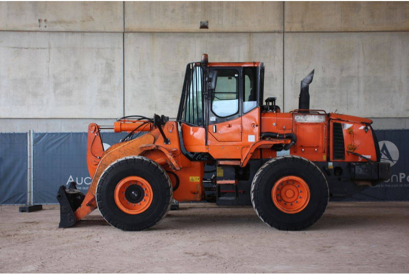 Doosan DL250 - Ελαστιχοφόρος φορτωτής: φωτογραφία 2 Doosan DL250 - Ελαστιχοφόρος φορτωτής: φωτογραφία 2