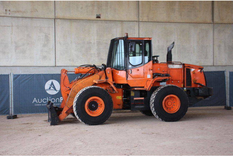 Doosan DL250 - Ελαστιχοφόρος φορτωτής: φωτογραφία 1 Doosan DL250 - Ελαστιχοφόρος φορτωτής: φωτογραφία 1