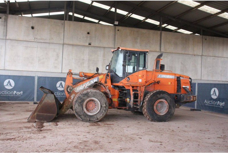 Doosan DL300-3 - Ελαστιχοφόρος φορτωτής: φωτογραφία 1 Doosan DL300-3 - Ελαστιχοφόρος φορτωτής: φωτογραφία 1