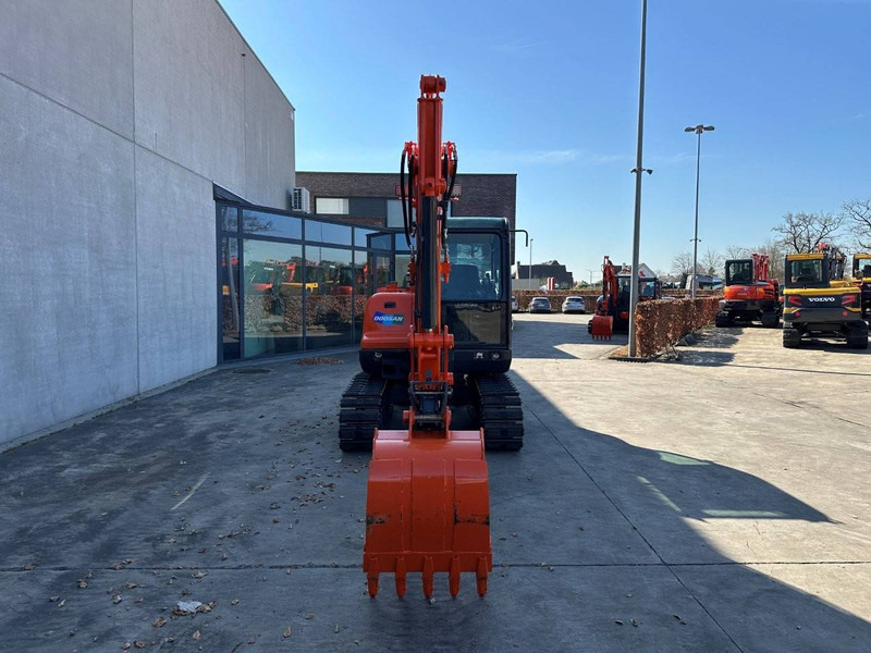 Doosan DX55-9C - Ερπυστριοφόρος εκσκαφέας: φωτογραφία 2 Doosan DX55-9C - Ερπυστριοφόρος εκσκαφέας: φωτογραφία 2