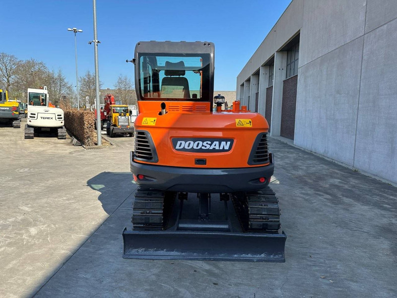 Doosan DX55-9C - Ερπυστριοφόρος εκσκαφέας: φωτογραφία 5 Doosan DX55-9C - Ερπυστριοφόρος εκσκαφέας: φωτογραφία 5