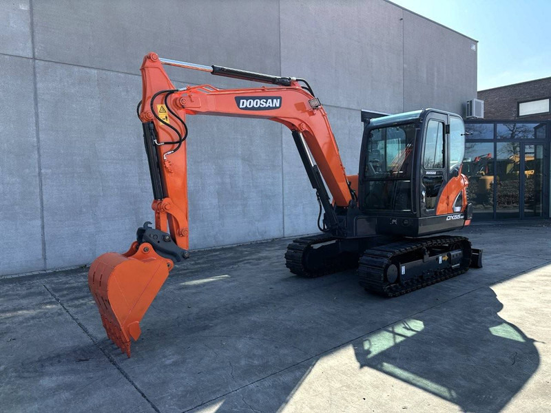 Doosan DX55-9C - Ερπυστριοφόρος εκσκαφέας: φωτογραφία 1 Doosan DX55-9C - Ερπυστριοφόρος εκσκαφέας: φωτογραφία 1