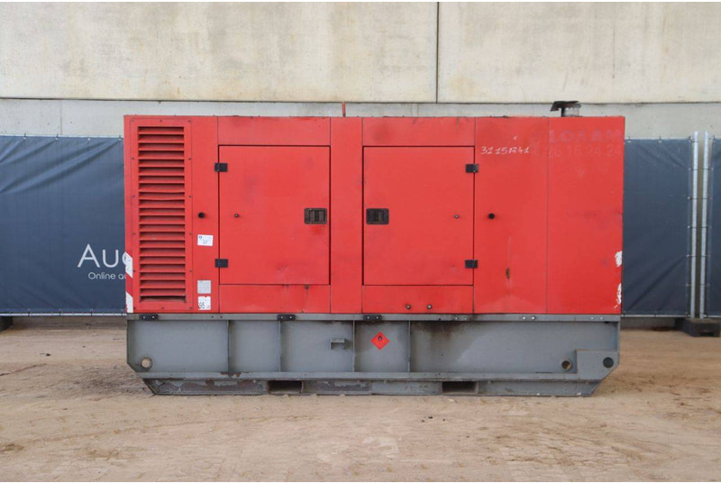 Doosan G160 - Βιομηχανική γεννήτρια: φωτογραφία 2 Doosan G160 - Βιομηχανική γεννήτρια: φωτογραφία 2
