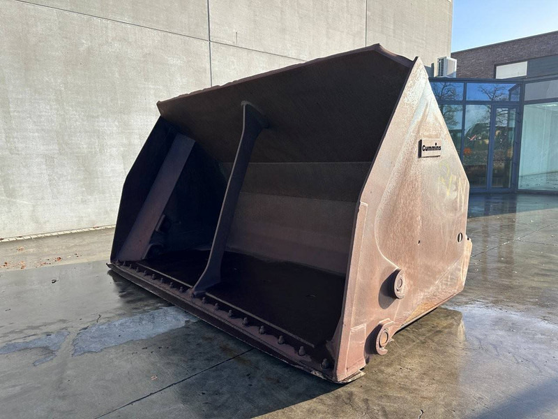 Esterer, Ulrich Cummins 144 - Κουβάς: φωτογραφία 1 Esterer, Ulrich Cummins 144 - Κουβάς: φωτογραφία 1