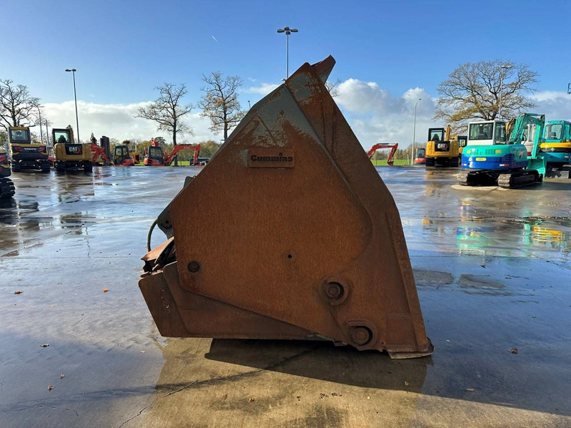 Esterer, Ulrich Cummins 144 - Κουβάς: φωτογραφία 4 Esterer, Ulrich Cummins 144 - Κουβάς: φωτογραφία 4