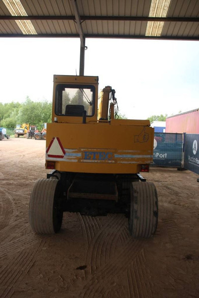 Etec 808 - Τροχοφόρος εκσκαφέας: φωτογραφία 4 Etec 808 - Τροχοφόρος εκσκαφέας: φωτογραφία 4