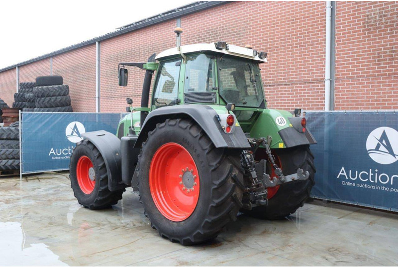 Fendt 820 Vario TMS - Τρακτέρ: φωτογραφία 3 Fendt 820 Vario TMS - Τρακτέρ: φωτογραφία 3