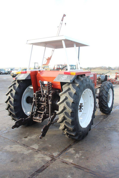 Fiat 100-90DT - Τρακτέρ: φωτογραφία 5 Fiat 100-90DT - Τρακτέρ: φωτογραφία 5