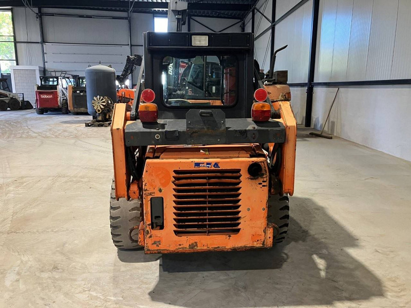 Fiat Kobelco SL 0BH - Ελαστιχοφόρος φορτωτής: φωτογραφία 4 Fiat Kobelco SL 0BH - Ελαστιχοφόρος φορτωτής: φωτογραφία 4