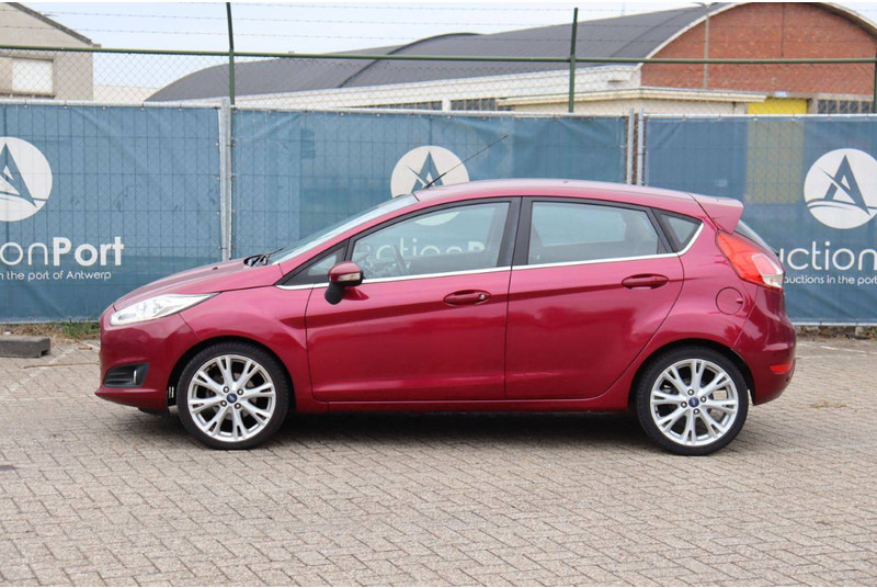 Ford Fiesta - Λιμουζίνα/ Sedan: φωτογραφία 2 Ford Fiesta - Λιμουζίνα/ Sedan: φωτογραφία 2