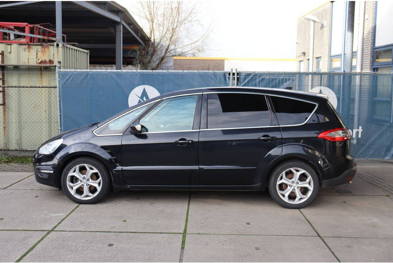 Ford S-Max - Λιμουζίνα/ Sedan: φωτογραφία 2 Ford S-Max - Λιμουζίνα/ Sedan: φωτογραφία 2