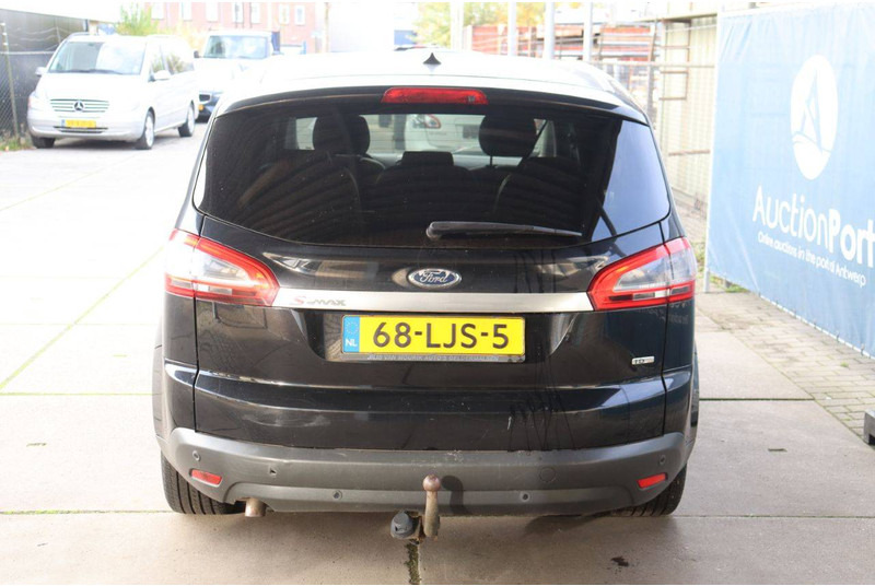 Ford S-Max - Λιμουζίνα/ Sedan: φωτογραφία 4 Ford S-Max - Λιμουζίνα/ Sedan: φωτογραφία 4