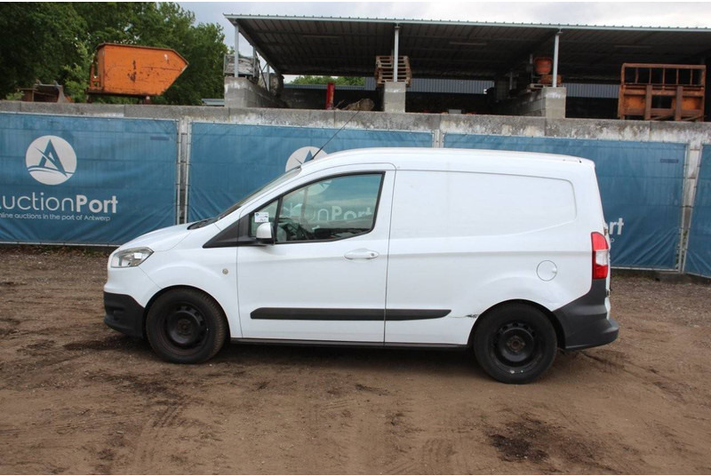 Ford Transit Courier - Βαν: φωτογραφία 2 Ford Transit Courier - Βαν: φωτογραφία 2