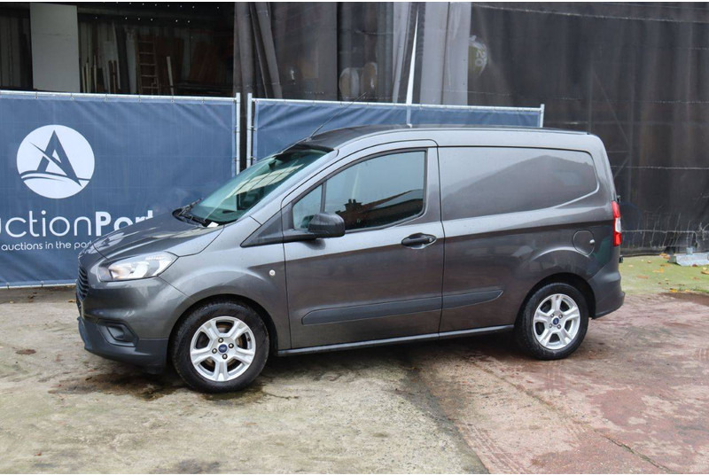 Ford Transit Courier - Βαν: φωτογραφία 1 Ford Transit Courier - Βαν: φωτογραφία 1