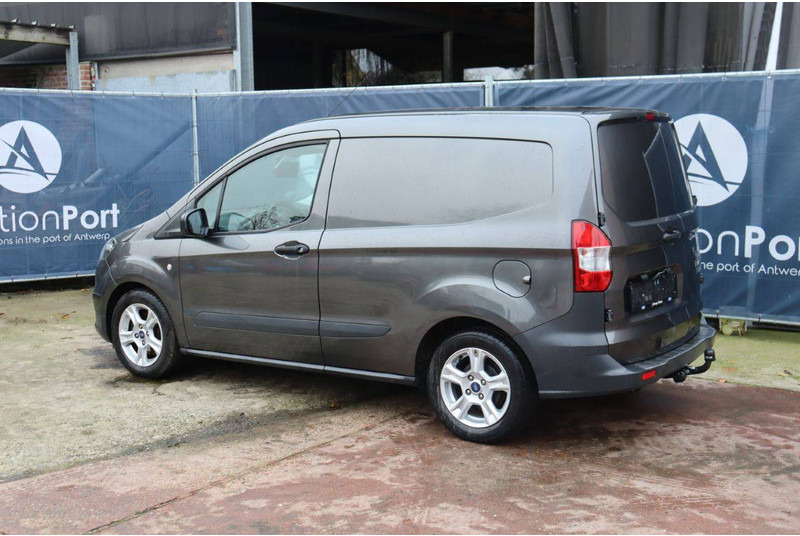 Ford Transit Courier - Βαν: φωτογραφία 3 Ford Transit Courier - Βαν: φωτογραφία 3
