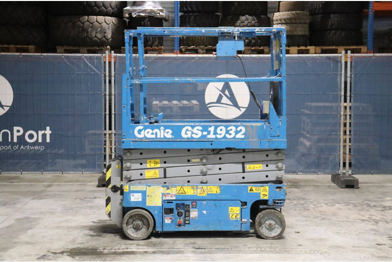 Genie GS-1932 - Ψαλιδωτό ανυψωτικό: φωτογραφία 2 Genie GS-1932 - Ψαλιδωτό ανυψωτικό: φωτογραφία 2