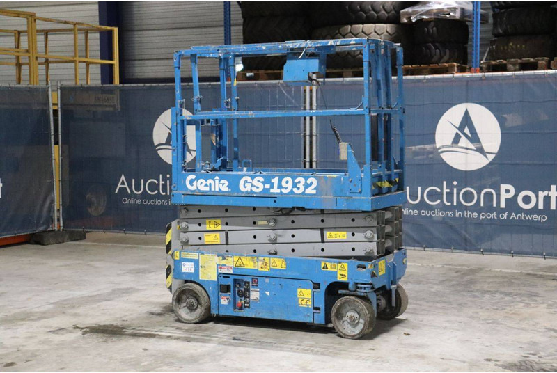 Genie GS-1932 - Ψαλιδωτό ανυψωτικό: φωτογραφία 3 Genie GS-1932 - Ψαλιδωτό ανυψωτικό: φωτογραφία 3