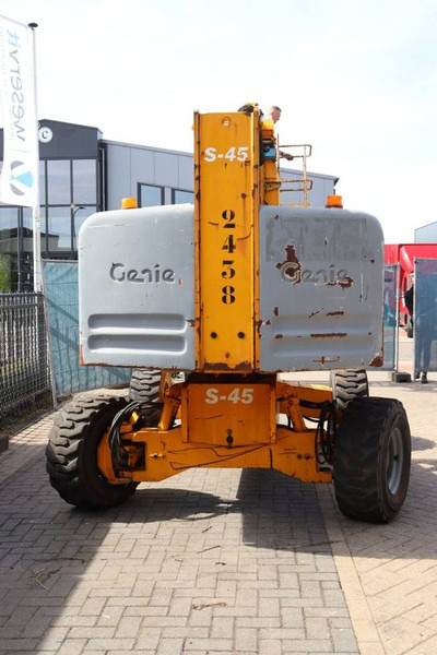 Genie S-45 - Τηλεσκοπικό ανυψωτικό: φωτογραφία 5 Genie S-45 - Τηλεσκοπικό ανυψωτικό: φωτογραφία 5