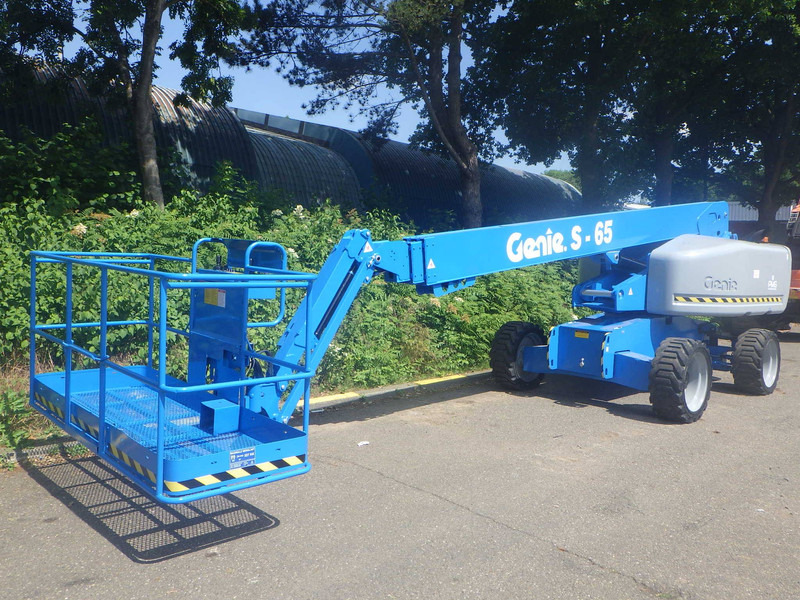 Genie S-65 - Τηλεσκοπικό ανυψωτικό: φωτογραφία 3 Genie S-65 - Τηλεσκοπικό ανυψωτικό: φωτογραφία 3