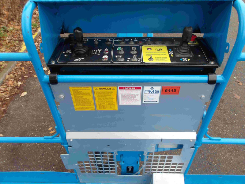 Genie S-85 - Τηλεσκοπικό ανυψωτικό: φωτογραφία 5 Genie S-85 - Τηλεσκοπικό ανυψωτικό: φωτογραφία 5