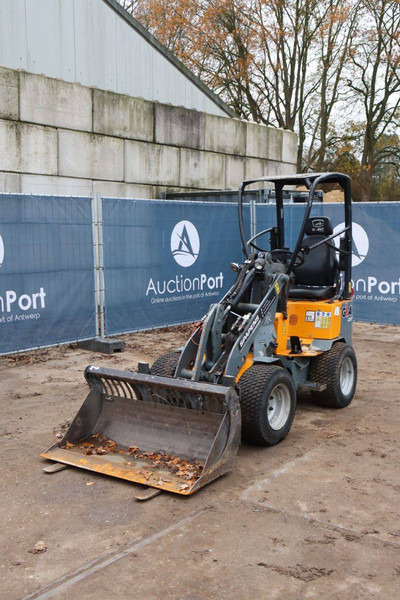 Ελαστιχοφόρος φορτωτής Giant D254SW: φωτογραφία 9