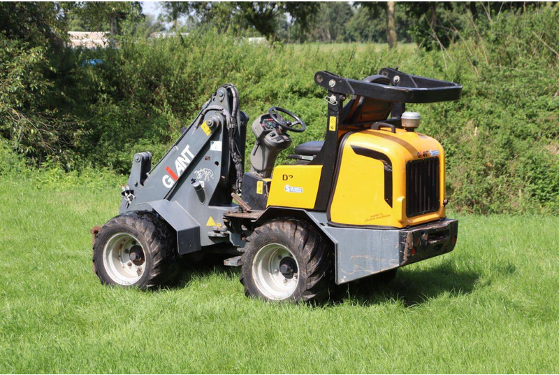 Giant D337T - Ελαστιχοφόρος φορτωτής: φωτογραφία 3 Giant D337T - Ελαστιχοφόρος φορτωτής: φωτογραφία 3