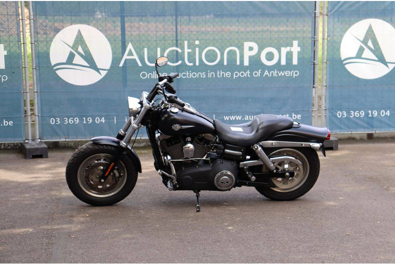 Harley-Davidson Dyna Fat Bob - Μοτοσικλέτα: φωτογραφία 1 Harley-Davidson Dyna Fat Bob - Μοτοσικλέτα: φωτογραφία 1