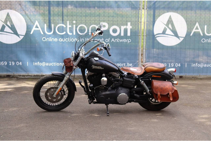 Harley-Davidson Dyna Street Bob - Μοτοσικλέτα: φωτογραφία 1 Harley-Davidson Dyna Street Bob - Μοτοσικλέτα: φωτογραφία 1